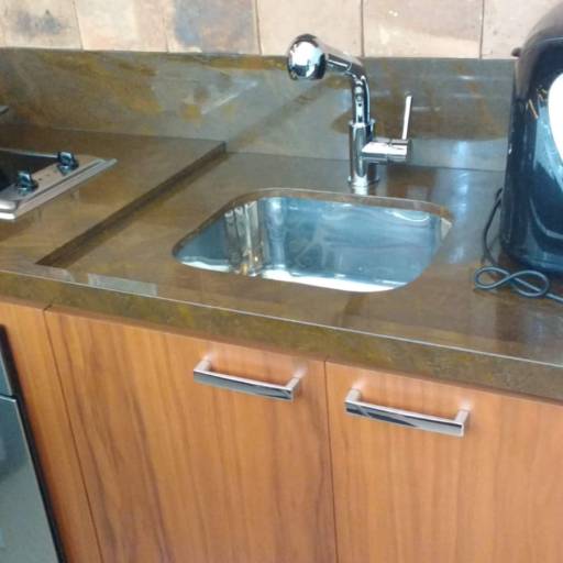 Apartamento alto padrão com área gourmet  por Hevittek Solution At Home Service