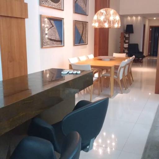 Apartamento alto padrão com área gourmet  por Hevittek Solution At Home Service