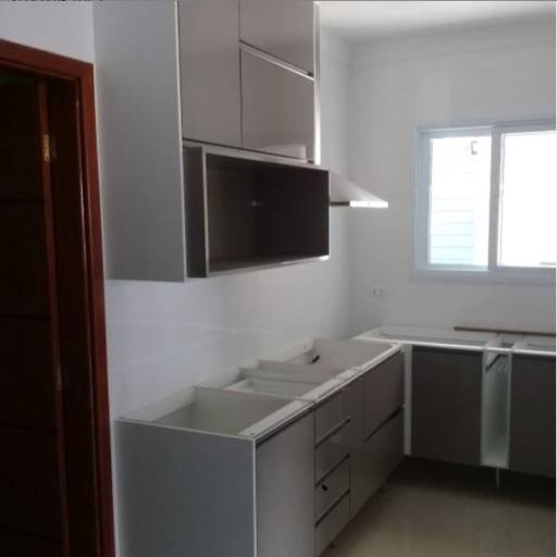 Móveis planejados sob medida por Trentino Design & Mobili