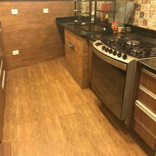 Móveis planejados sob medida por Trentino Design & Mobili