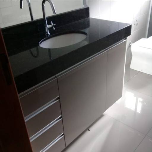 Móveis planejados sob medida por Trentino Design & Mobili