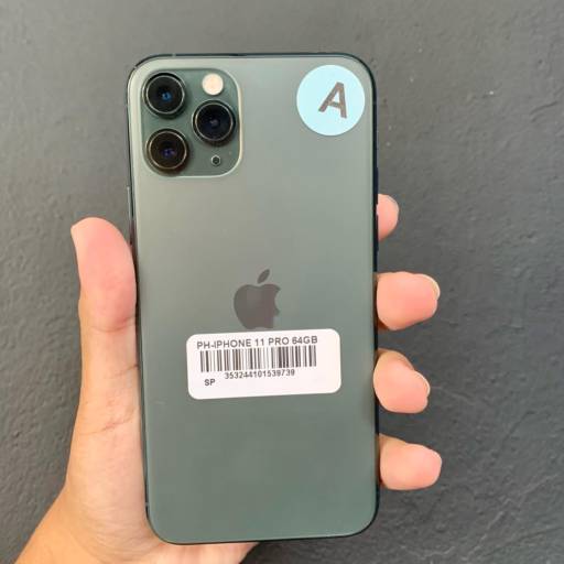 iPhone 11 Pro na cor verde musgo por Luan Cell - Loja 2
