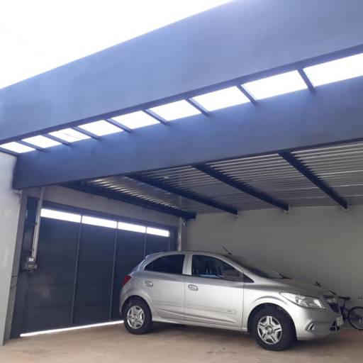 Comprar o produto de Cobertura garagem e pergolado com vidro entrada social em Outros Serviços pela empresa Aço e Arte Serralheria em Botucatu, SP por Solutudo