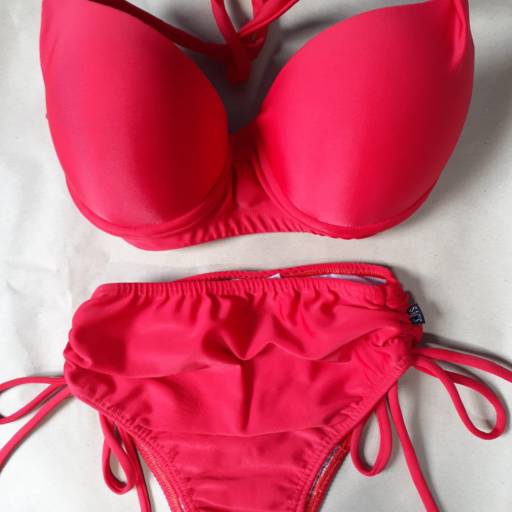 Biquíni Vermelho com bojo em Bauru  por SAC'S Moda Verão