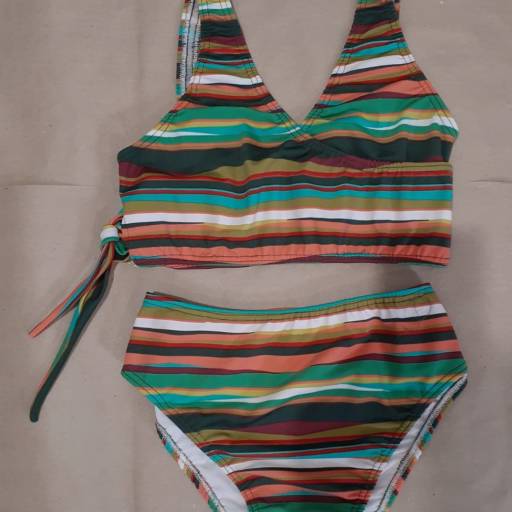 Biquíni listrado em Bauru  por SAC'S Moda Verão