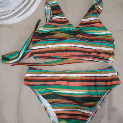 Biquíni listrado em Bauru  por SAC'S Moda Verão