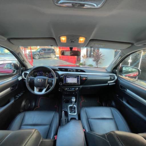 HILUX CAMINHONETE 2.8 16V SRX 4X4 DIESEL CABINE DUPLA AUTOMÁTICO em Bauru por Mult Car Bauru