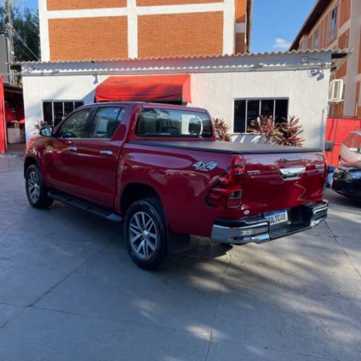 HILUX CAMINHONETE 2.8 16V SRX 4X4 DIESEL CABINE DUPLA AUTOMÁTICO em Bauru por Mult Car Bauru