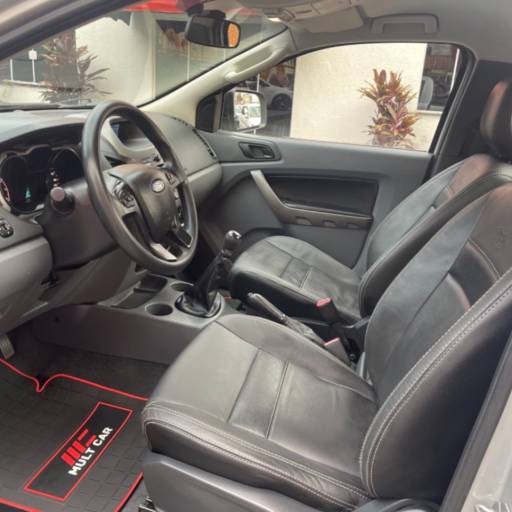 RANGER 2.5 16V FLEX XLS SPORT CABINE SIMPLES em Bauru por Mult Car Bauru