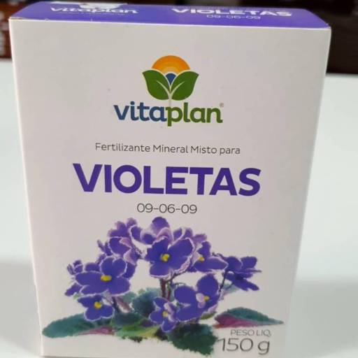 Fertilizante mineral para violetas