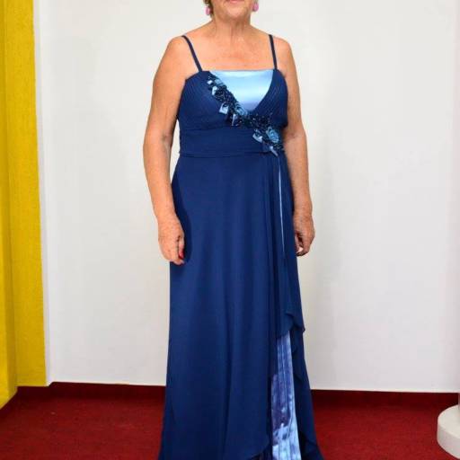 Vestido tons de azul Plus Size em Bauru por Aguiar Noivas, Festas e Ternos
