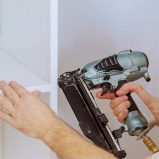 Desmontagem e Montagem de Móveis