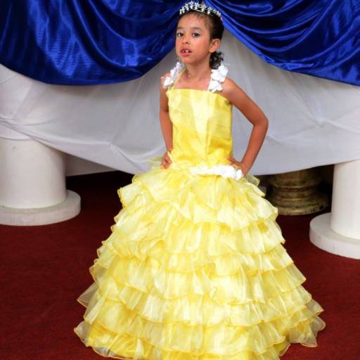 Vestido de Daminha de honra amarelo Bauru por Aguiar Noivas, Festas e Ternos