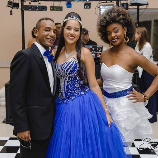Vestido de Debutante Azul Escuro Longo por Aguiar Noivas, Festas e Ternos