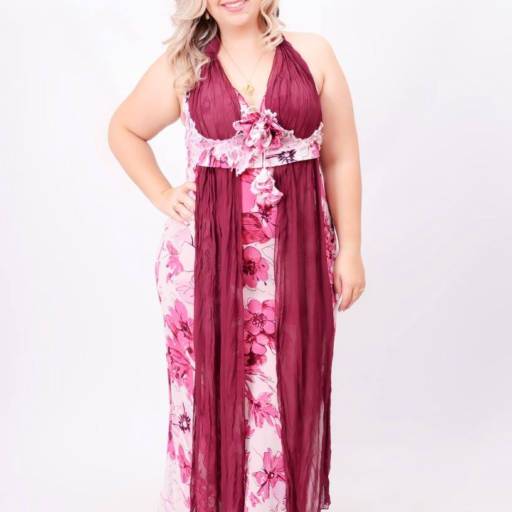 Vestido estampado Plus Size em Bauru por Aguiar Noivas, Festas e Ternos