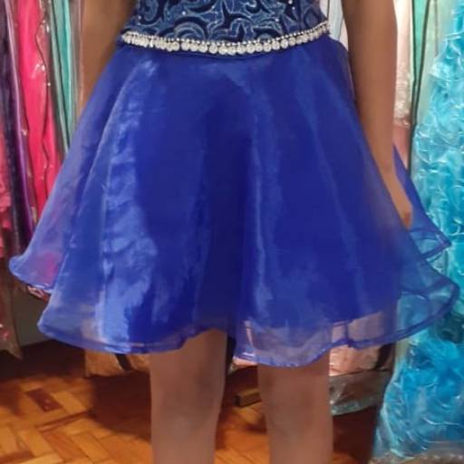 Vestido de Debutante Azul Escuro Curto com e sem Mangas por Aguiar Noivas, Festas e Ternos