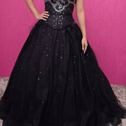 Vestido de Debutante Preto com Brilho por Aguiar Noivas, Festas e Ternos