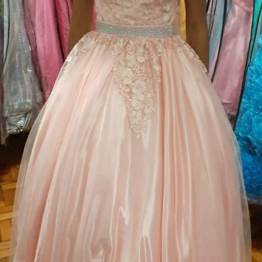 Vestido de Debutante Rosé Longo por Aguiar Noivas, Festas e Ternos