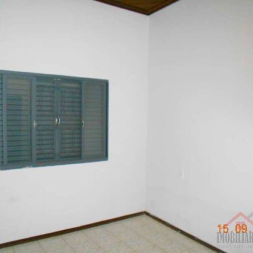 Casa no Centro de Jaú - Aluguel R$1000,00 por Imobiliaria Perlatti