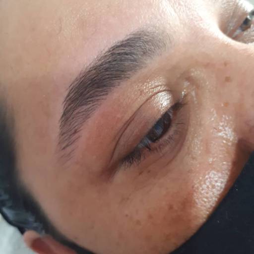 Design de Sobrancelhas por Studio G Salão De Beleza