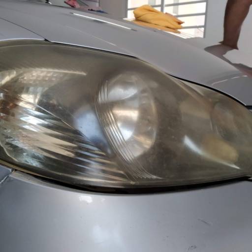 Polimento e Vitrificação de faróis por Garage 32 Estética Automotiva