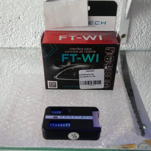 Interface para comando de volante por Figuras Som Film Centro Automotivo