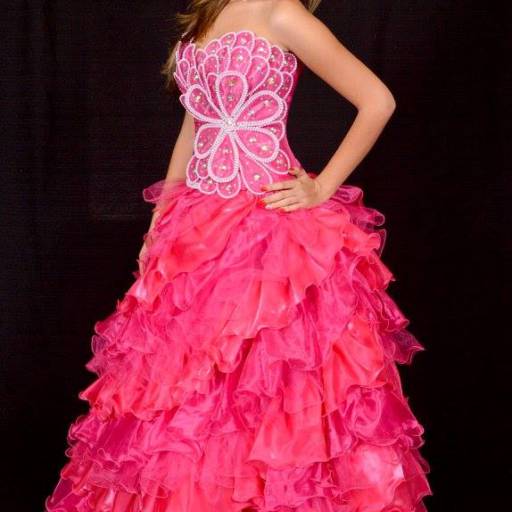 Vestido de Debutante Rosa com Flor em Bauru por Aguiar Noivas, Festas e Ternos