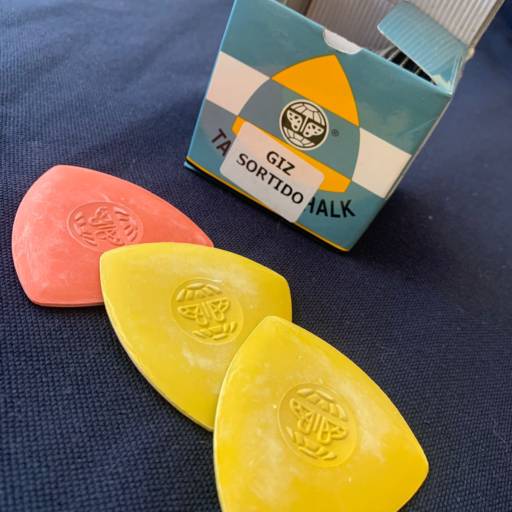 Giz de alfaiate para marcar tecido em Bauru por Escola Moldare