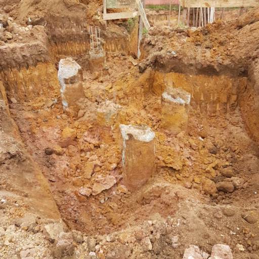 Obras Residência Condomínio  Alphavile Jacuí Residencial 3 por Hevittek Solution At Home Service