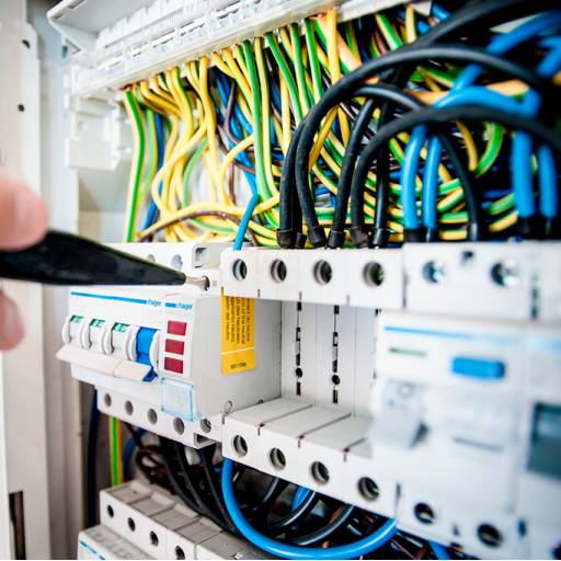 Elétrica por Fabio Pinturas E Serviços