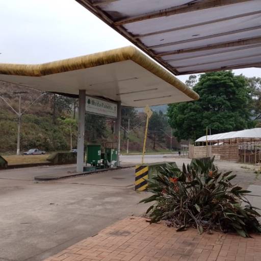 Posto de Combustíveis com área de 4.756 m². por Toledo Assessoria