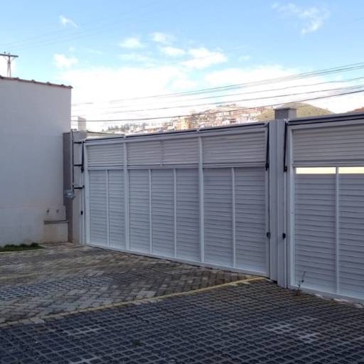 Venda de Apartamento com Elevador no Quisisana