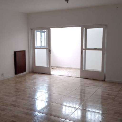 Venda de apartamento no Centro de Poços de Caldas. por Toledo Assessoria