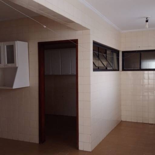 Venda de apartamento no Centro de Poços de Caldas. por Toledo Assessoria