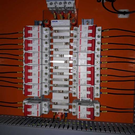 Quadro de comando por FL Engenharia