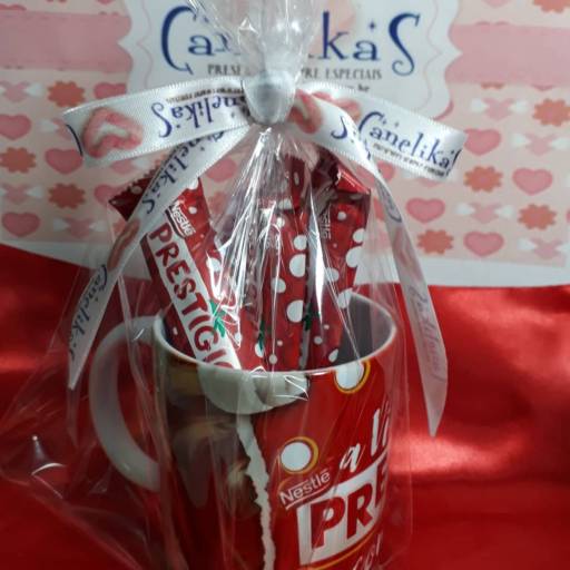 Canecas Personalizadas com Chocolate por Canelika's Canecas Personalizadas