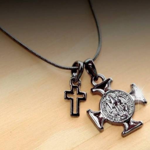 Colar com pingente modelo Cruz Bauru por Mixx Refúgio Acessórios