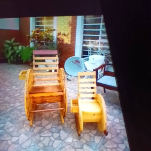 Comprar o produto de Restauração de Cadeira de balanço  em Móveis pela empresa Goes Restauração de Móveis e Marcenaria em Marília, SP por Solutudo