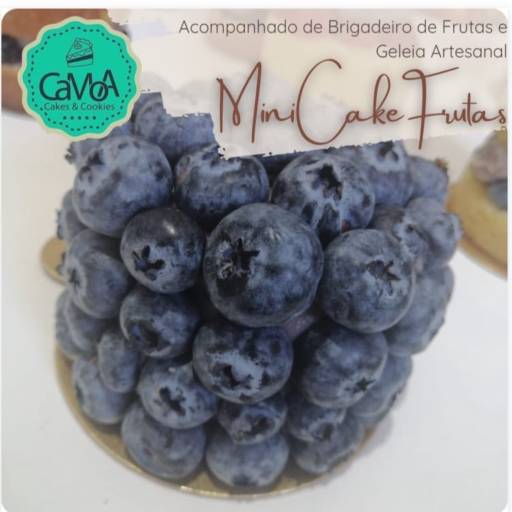 MINI BOLO FRUTAS - DIVERSOS SABORES por Doceria CaMoA