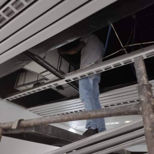 Limpeza de Dutos de Ar Condicionado em Bauru por Top Ar Climatização