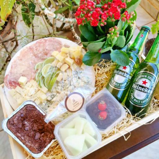 Cestas Personalizadas em Bauru por Farinha Manteiga - Padaria e Confeitaria