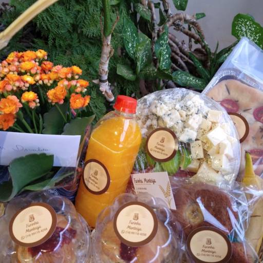 Cestas Personalizadas em Bauru por Farinha Manteiga - Padaria e Confeitaria