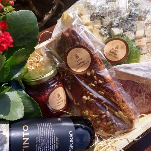 Cestas Personalizadas em Bauru por Farinha Manteiga - Padaria e Confeitaria