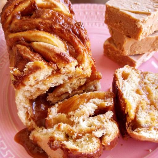 Babka de Doce de Leite com Paçoca por Farinha Manteiga - Padaria e Confeitaria