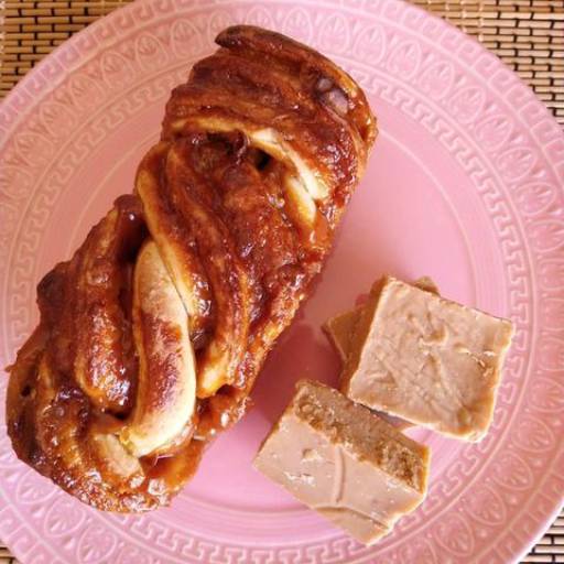 Babka de Doce de Leite com Paçoca por Farinha Manteiga - Padaria e Confeitaria