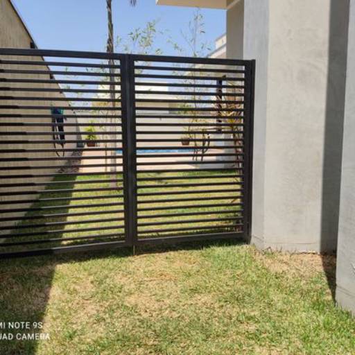 Portas Comerciais e Residenciais