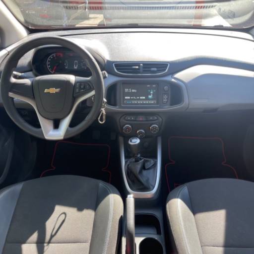 ONIX HATCH 1.0 4P FLEX LT em Bauru por Mult Car Bauru