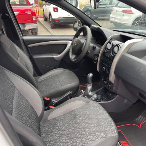 DUSTER 1.6 16V 4P FLEX EXPRESSION em Bauru por Mult Car Bauru