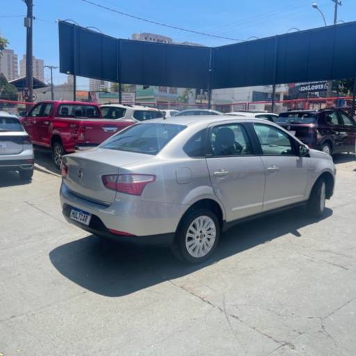 GRAND SIENA 1.6 16V 4P ESSENCE FLEX em Bauru por Mult Car Bauru