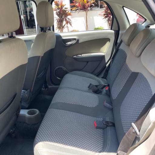 GRAND SIENA 1.6 16V 4P ESSENCE FLEX em Bauru por Mult Car Bauru